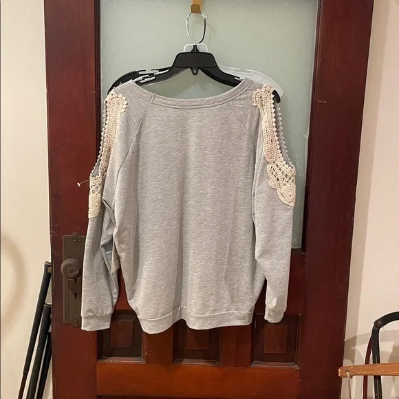 Michelle Nicole Gray Sweatshirt with Cream Crocheted Shoulders - Picture 3 of 4